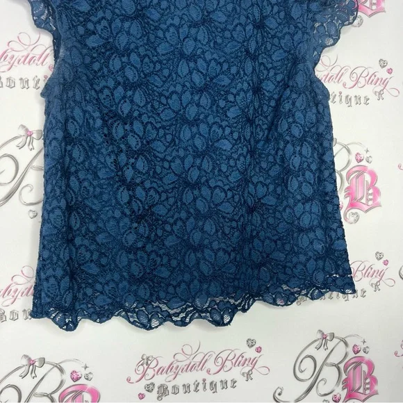 Talula Aritzia tank top lace navy blue keyhole opening tshirt tank top shirt - Picture 3 of 6